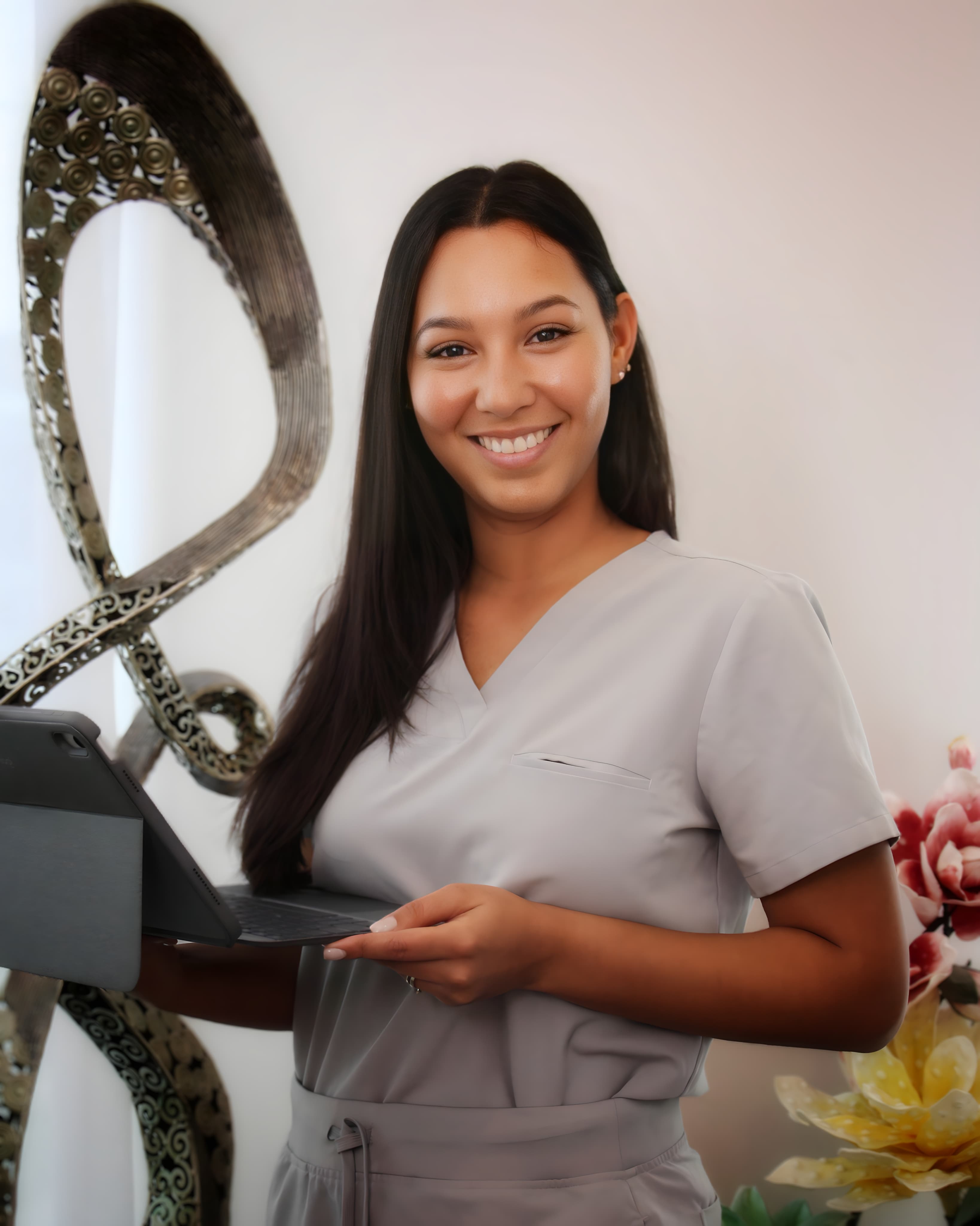 Dr. Arelys Flores